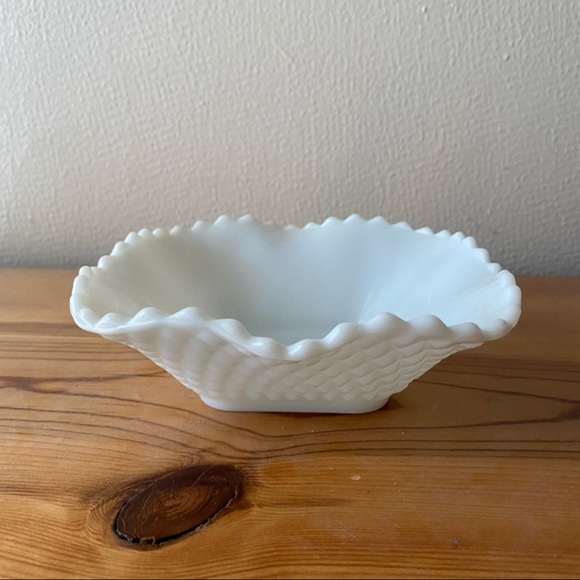 Vintage Other - Vintage White Milk Glass Ruffled Diamond Pattern Small Trinket Dish
